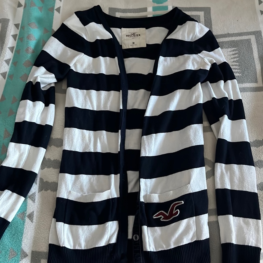 Hollister cardigan